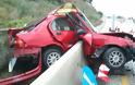 Πάτρα: Φοβερό τροχαίο στην εθνική Πατρών-Κορίνθου - Το αυτοκίνητο κόπηκε στα δυο!