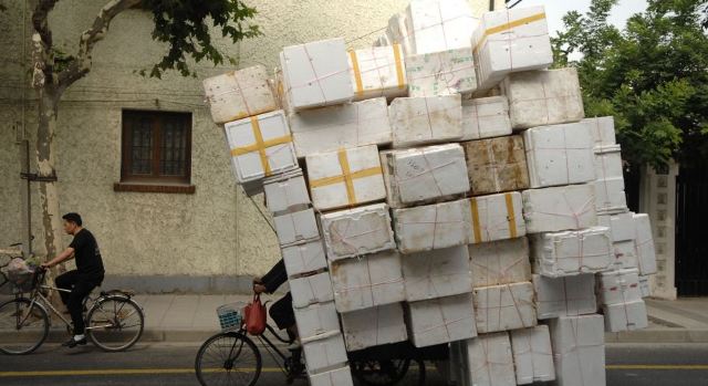 Υπερφορτωμένος κίνδυνος στους δρόμους της Κίνας - Φωτογραφία 18