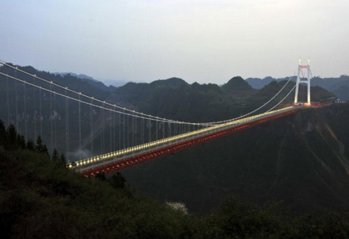 ΔΕΙΤΕ: Η γέφυρα της Κίνας που προκαλεί…δέος! - Φωτογραφία 3