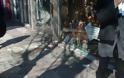 Ζημιές και βανδαλισμοί σε καταστήματα στη διάρκεια πορείας στη Θεσσαλονίκη - Φωτογραφία 4