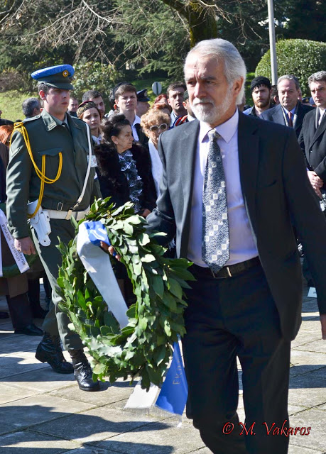 Στιγμιότυπα από την κατάθεση στεφάνων στο Ηρώο, για τον εορτασμό των 100 χρόνων από την απελευθέρωση της πόλης των Ιωαννίνων - Φωτογραφία 4