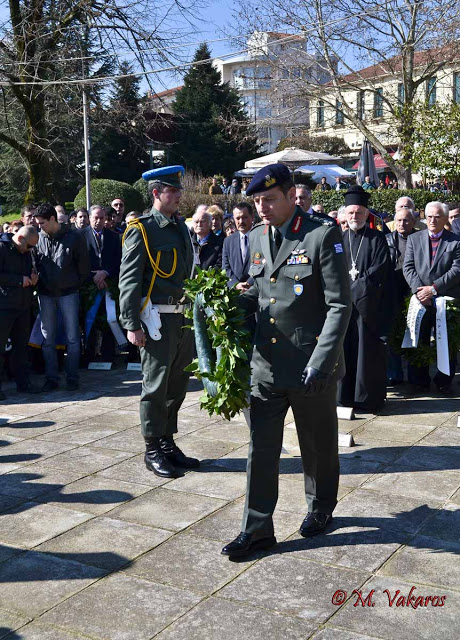 Στιγμιότυπα από την κατάθεση στεφάνων στο Ηρώο, για τον εορτασμό των 100 χρόνων από την απελευθέρωση της πόλης των Ιωαννίνων - Φωτογραφία 5