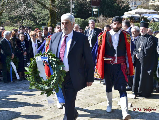 Στιγμιότυπα από την κατάθεση στεφάνων στο Ηρώο, για τον εορτασμό των 100 χρόνων από την απελευθέρωση της πόλης των Ιωαννίνων - Φωτογραφία 8