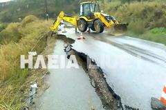 ''Βουλιάζει'' η Ηλεία από τις βροχοπτώσεις