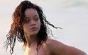 Η Rihanna ανεβάζει τη θερμοκρασία - Φωτογραφία 4
