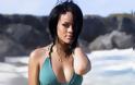 Η Rihanna ανεβάζει τη θερμοκρασία - Φωτογραφία 9