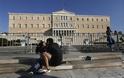 «Η κρίση έπληξε τους γάμους και τις κηδείες στην Ελλάδα»