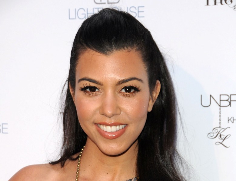 20 beauty looks της Kourtney Kardashian - Φωτογραφία 11