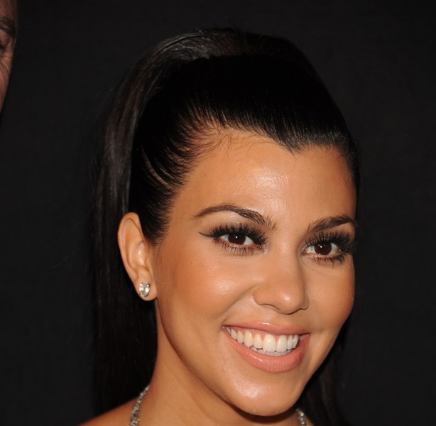 20 beauty looks της Kourtney Kardashian - Φωτογραφία 18