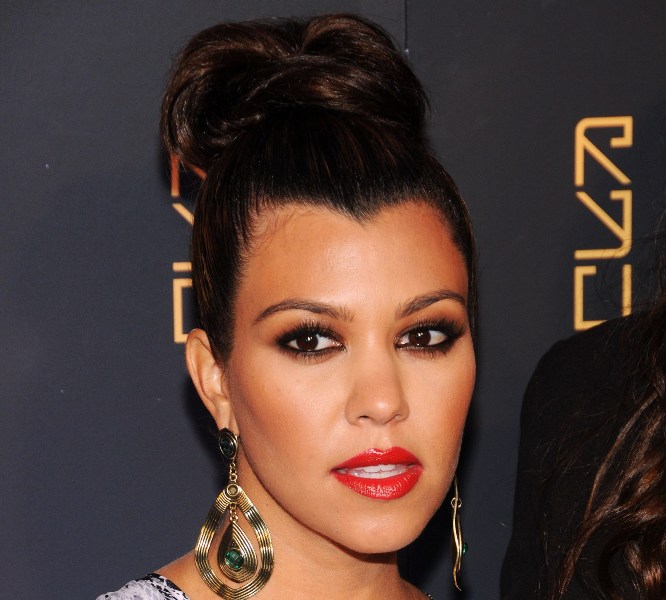 20 beauty looks της Kourtney Kardashian - Φωτογραφία 19