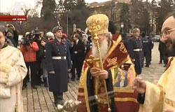 Οι πρώτες στιγμές του νέου Πατριάρχη Βουλγαρίας - Φωτογραφία 1