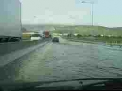 Πλημμύρισε η Εγνατία Οδός λίγο πριν την Κοζάνη - Φωτογραφία 1