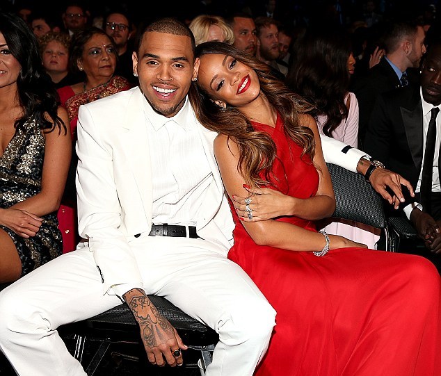 Ο Chris Brown για Rihanna: «Με αγαπά και με έχει συγχωρέσει!» - Φωτογραφία 2