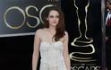 Oscar 2013: Δείτε τις πιο καλοντυμένες στο κόκκινο χαλί - Φωτογραφία 23