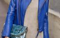 Fashion trend: Η μπλε τσάντα στο look σας - Φωτογραφία 11