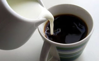 Το γάλα στον καφέ αποβάλλει το ασβέστιο από τον οργανισμό μας - Φωτογραφία 1