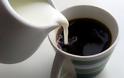 Το γάλα στον καφέ αποβάλλει το ασβέστιο από τον οργανισμό μας