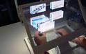 Διάφανος υπολογιστής επιτρέπει στους χρήστες να αγγίξουν το ψηφιακό περιεχόμενό του