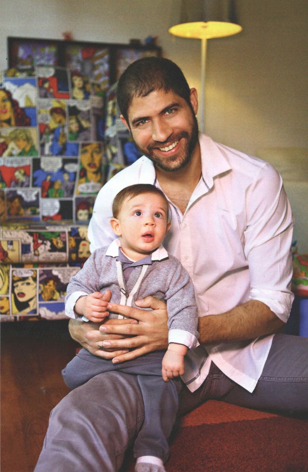 Π. Βασιλόπουλος - Μ. Τσουρή: Φωτογραφίζονται για πρώτη φορά με τον 8 μηνών γιο τους! - Φωτογραφία 3