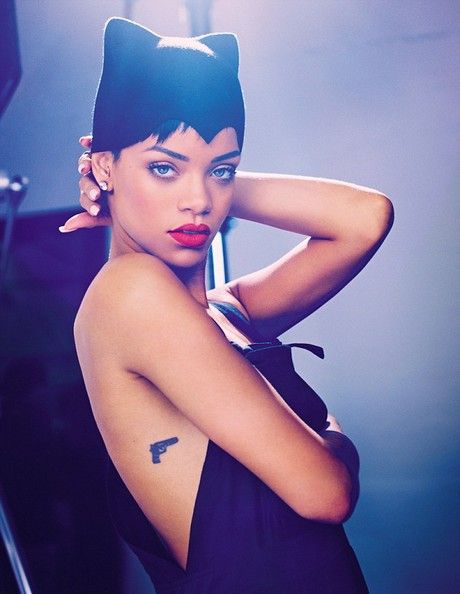 H Rihanna ντύνεται γατούλα και αποκαλύπτει τα σχέδια της για το μέλλον: “Θα κάνω παιδί” - Φωτογραφία 4