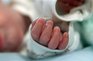 Τραγωδία στην Αμαλιάδα: Έφυγε μωρό απο εισρόφηση - Φωτογραφία 1