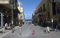 Ηρακλειώτες και τουρίστες ξεχύθηκαν στους δρόμους του Ηρακλείου