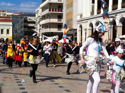 Πάτρα: Nότα αισιοδοξίας στο κέντρο - Χρώματα, κέφι και χαμόγελα στο Καρναβάλι των Μικρών - Δείτε φωτο-video - Φωτογραφία 4