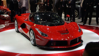 Στη Γενεύη παρουσιάστηκε η LaFerrari - Φωτογραφία 2