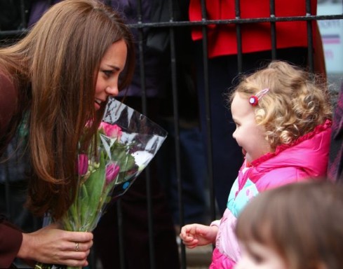 ΟΥΠΣ η Kate Middleton πρόδωσε το μυστικό! Περιμένει κοριτσάκι; - Φωτογραφία 9
