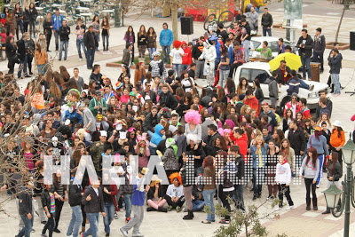 Πύργος: Ξέφρενο Harlem Shake Party . . . - Φωτογραφία 3