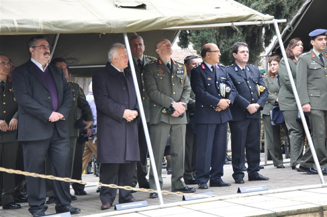 Επιμνημόσυνη δέηση από το Β΄ΣΣ υπέρ των πεσόντων αξιωματικών και οπλιτών στα στρατιωτικά κοιμητήρια της Βέροιας - Φωτογραφία 2