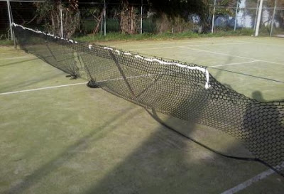 Πάτρα: Η κουρελού του γηπέδου τένις του ΤΕΙ - Δείτε φωτο - Φωτογραφία 2