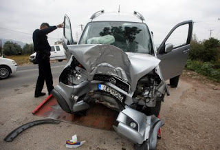 Έξι τραυματίες από τροχαίο κοντά στη Βόνιτσα - Κόπηκε στα δυο το ένα όχημα! - Φωτογραφία 1
