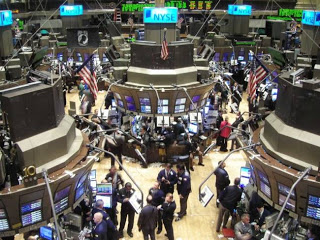 Συνεχίζονται τα ρεκόρ στη Wall Street - Φωτογραφία 1