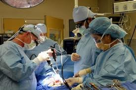 Δωρεάν λεπτές καρδιοχειρουργικές επεμβάσεις στο 401 - Φωτογραφία 1