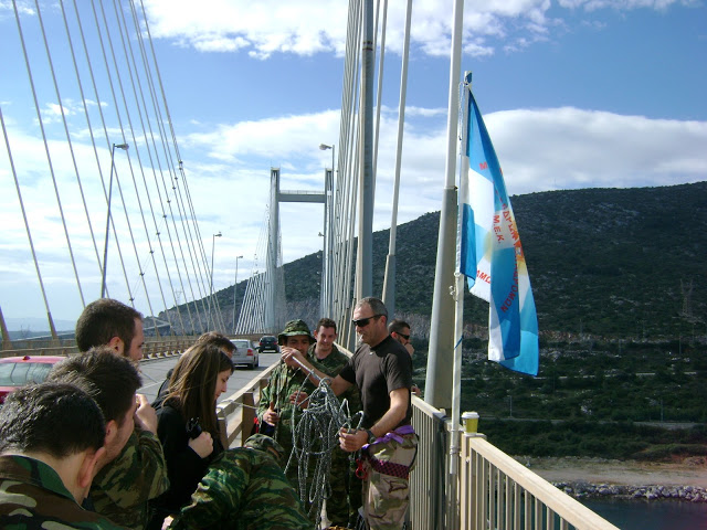 Άσκηση Μονάδας Εφέδρων Καταδρομών Μ.Ε.Κ. στην Υψηλή γέφυρα της Χαλκίδας - Φωτογραφία 3