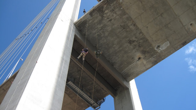 Άσκηση Μονάδας Εφέδρων Καταδρομών Μ.Ε.Κ. στην Υψηλή γέφυρα της Χαλκίδας - Φωτογραφία 38