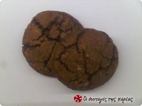 Μεγάλα μαλακά μπισκότα σοκολάτας - Φωτογραφία 1