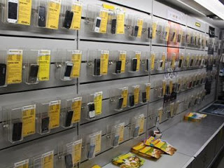 Ένοπλη ληστεία σε κατάστημα κινητών τηλεφώνων στις Αχαρνές - Φωτογραφία 1