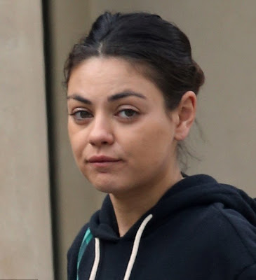 Mila Kunis: Δες την πιο σέξυ γυναίκα του Χόλιγουντ χωρίς ίχνος μακιγιάζ! - Φωτογραφία 3