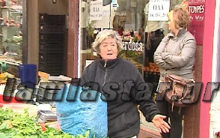 Λαμία: Ανήλικοι Ρομά χτύπησαν ξανά στην λαϊκή αγορά - Φωτογραφία 1