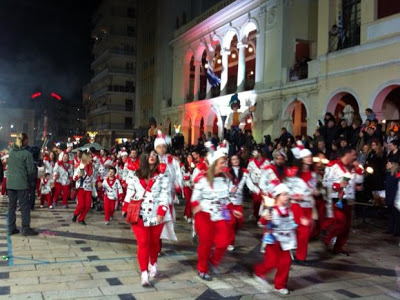 Πάτρα: Ολονύχτιο πάρτι μετά το τέλος της Νυχτερινής Παρέλασης - Δείτε φωτο - Φωτογραφία 8