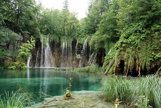 ΔΕΙΤΕ: Παραμυθένιες λίμνες στην Κροατία... - Φωτογραφία 17
