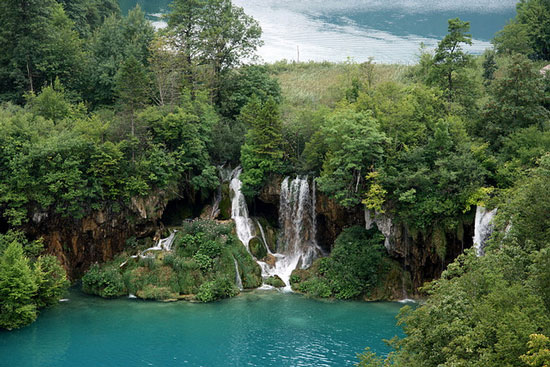ΔΕΙΤΕ: Παραμυθένιες λίμνες στην Κροατία... - Φωτογραφία 18
