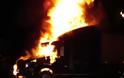 Πυρκαγιά σε φορτηγό στη Βαρυμπόμπη