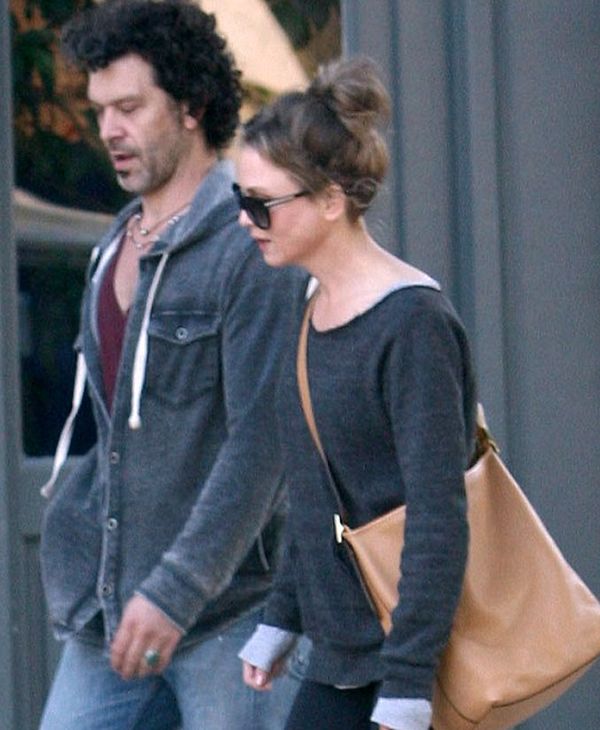 Ρενε Ζελβέγκερ Περίπατος με τον σύντροφός της - Φωτογραφία 4