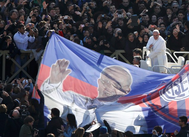 Σε επιφυλακή ο «στρατός» του Πάπα Φραγκίσκου - Φωτογραφία 4
