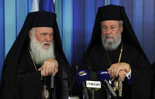 Ιερώνυμος σε Αρχιεπίσκοπο Κύπρου: ''Τώρα προέχει η ενότητα του Ελληνισμού'' - Φωτογραφία 1