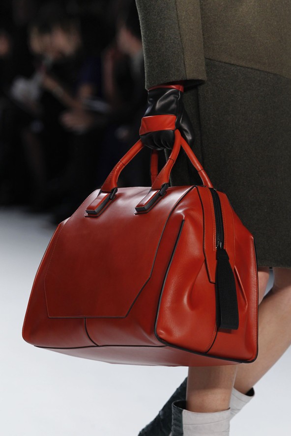 Fashion trend: Oversized τσάντα - Φωτογραφία 3