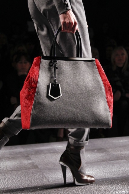 Fashion trend: Oversized τσάντα - Φωτογραφία 7